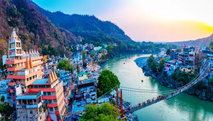 Taxi service in Dehradun for local sightseeing